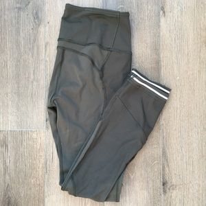 Lululemon Cropped Leggings